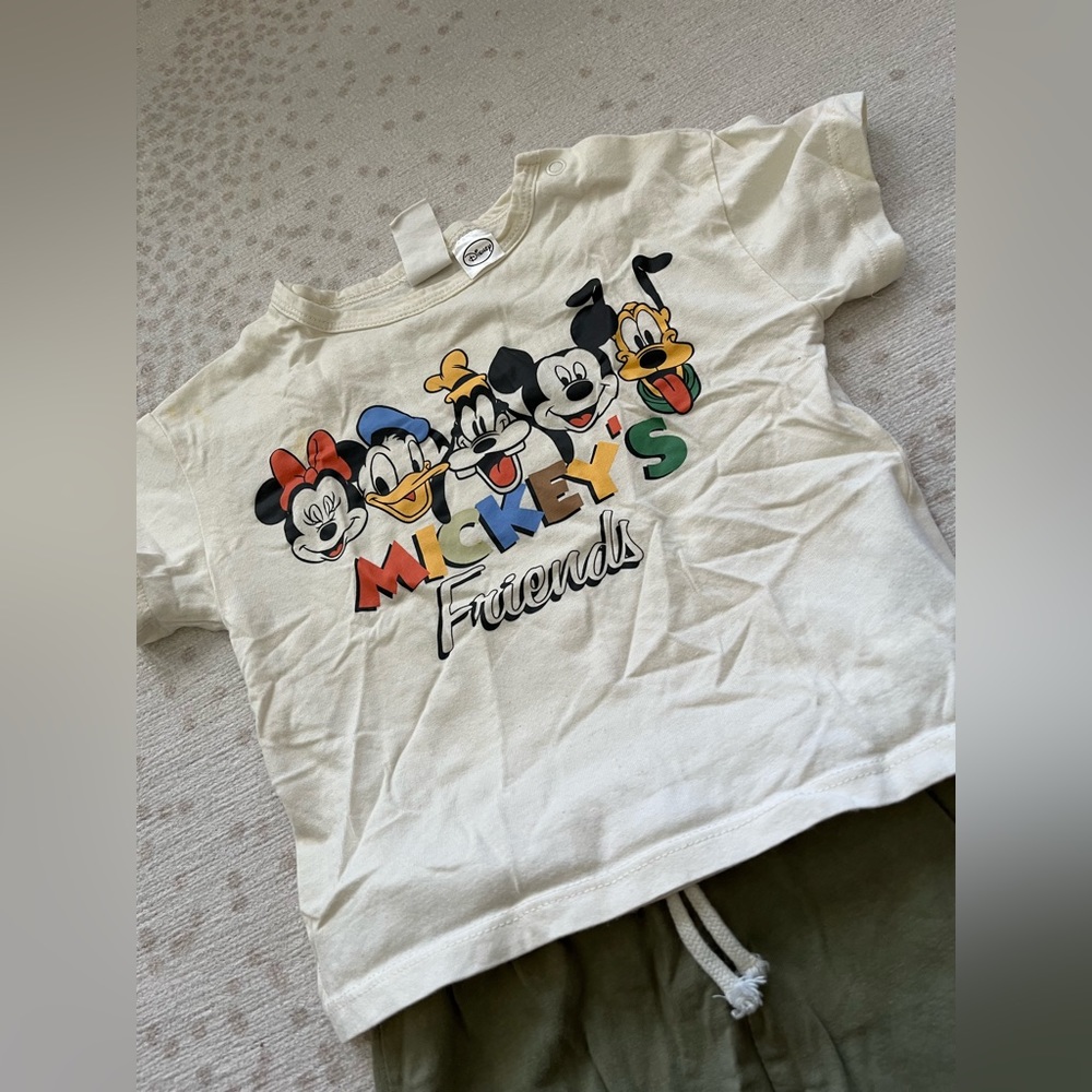 H&M Disney Set - Picture 4 of 10